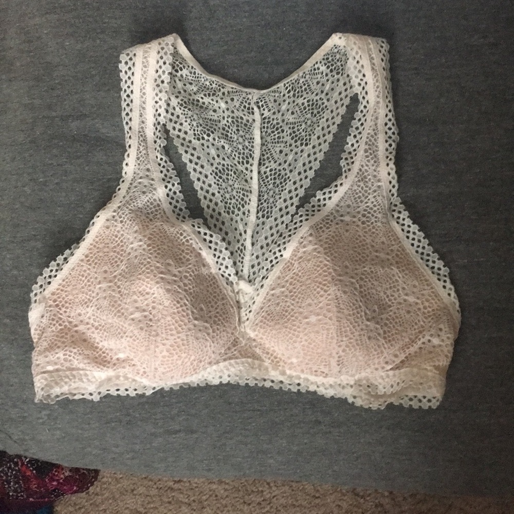 VS Lace Bralette 🤞🏻